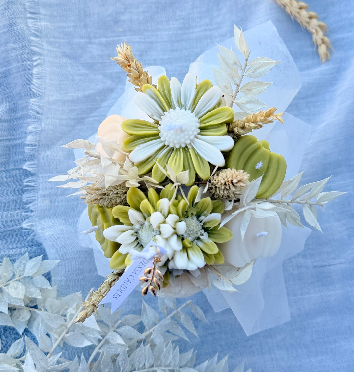 Olive & Ivory Bouquet